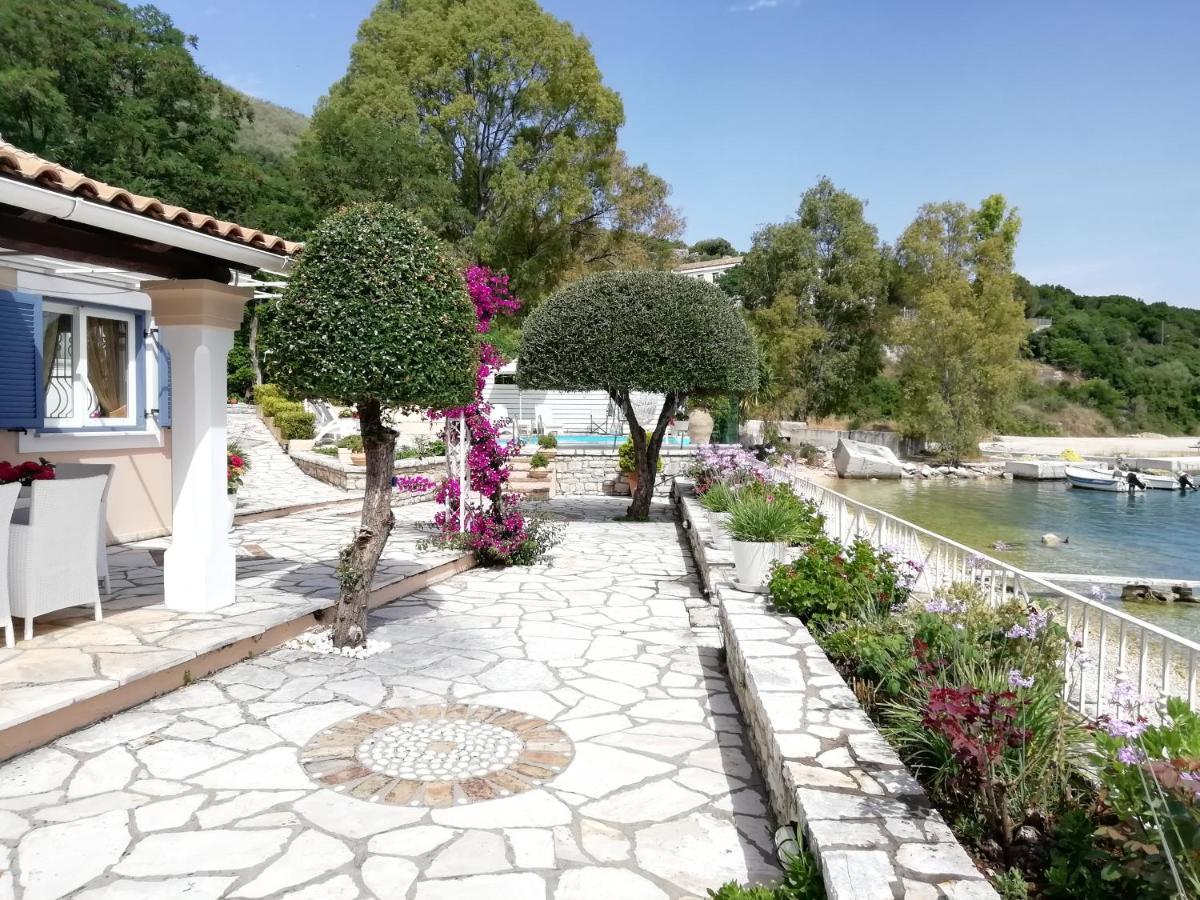 Imerolia Beach Villa Kassiopi Corfu מראה חיצוני תמונה