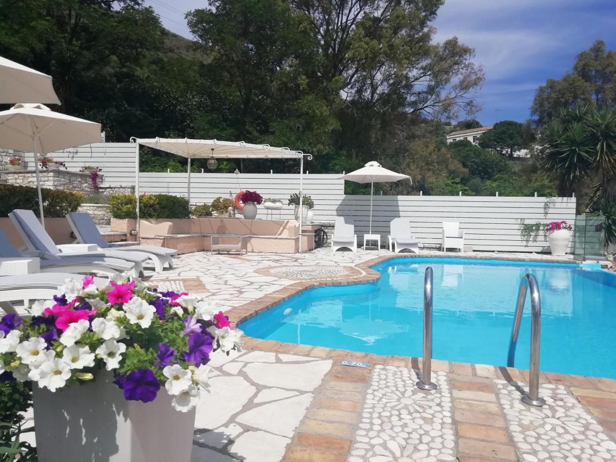 Imerolia Beach Villa Kassiopi Corfu מראה חיצוני תמונה