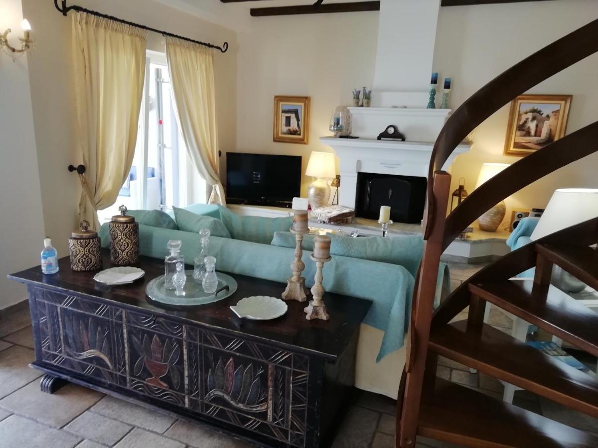 Imerolia Beach Villa Kassiopi Corfu מראה חיצוני תמונה